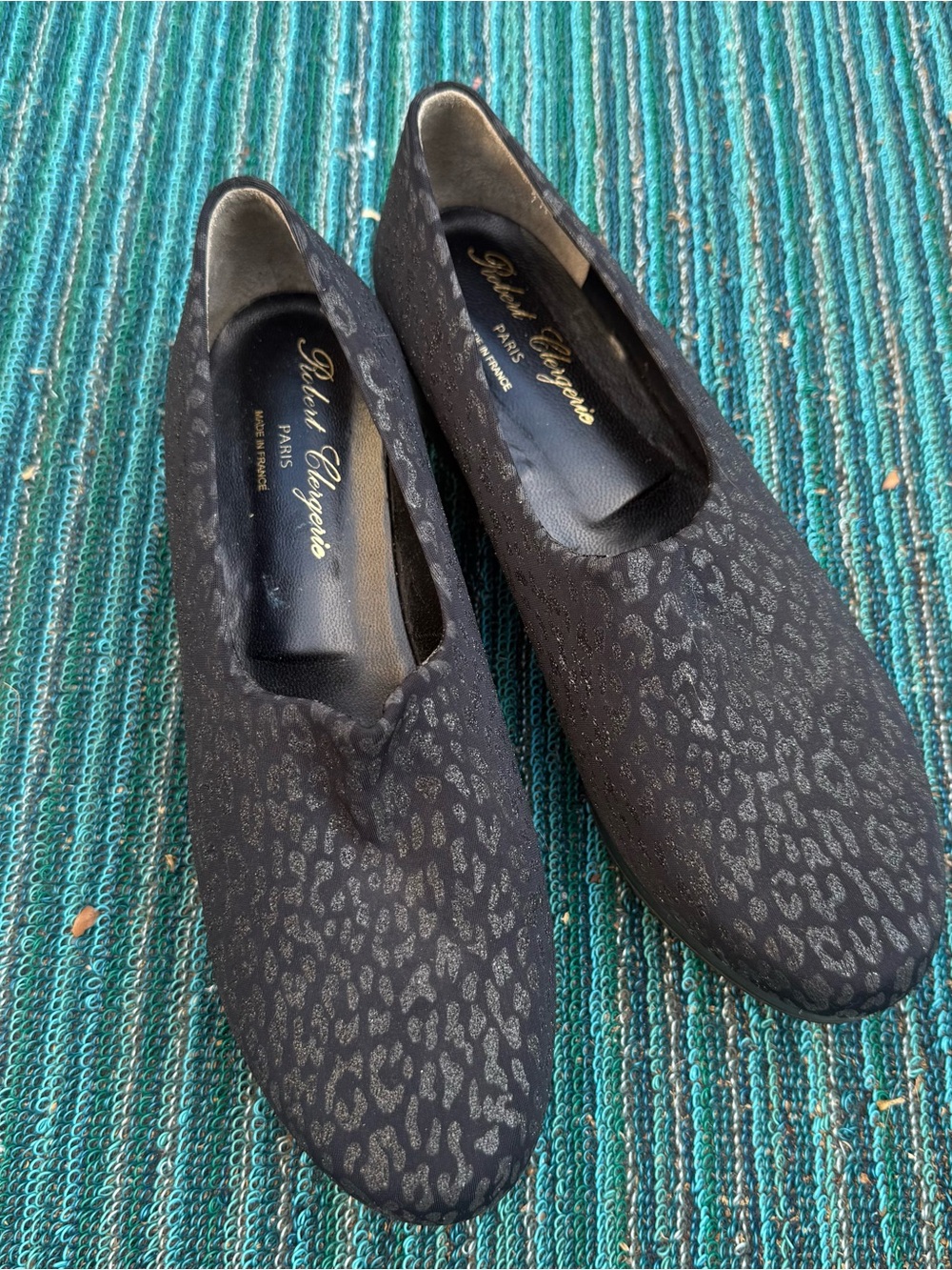Robert Clergerie Paris Black Textured Leopard Print Slip-On Loafers EU 38